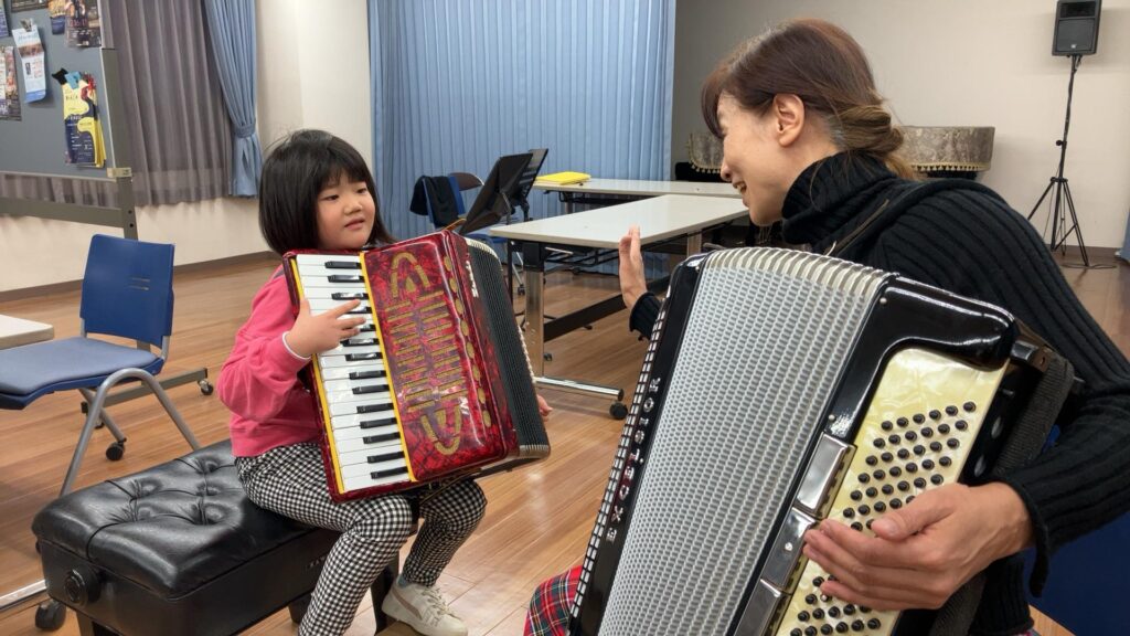 Accordion learning class