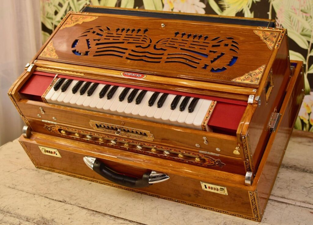 Explore harmonium soulful musik academy